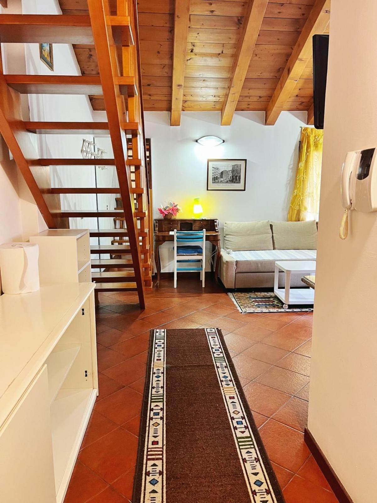 Holiday Treviso Suite Venezia Экстерьер фото